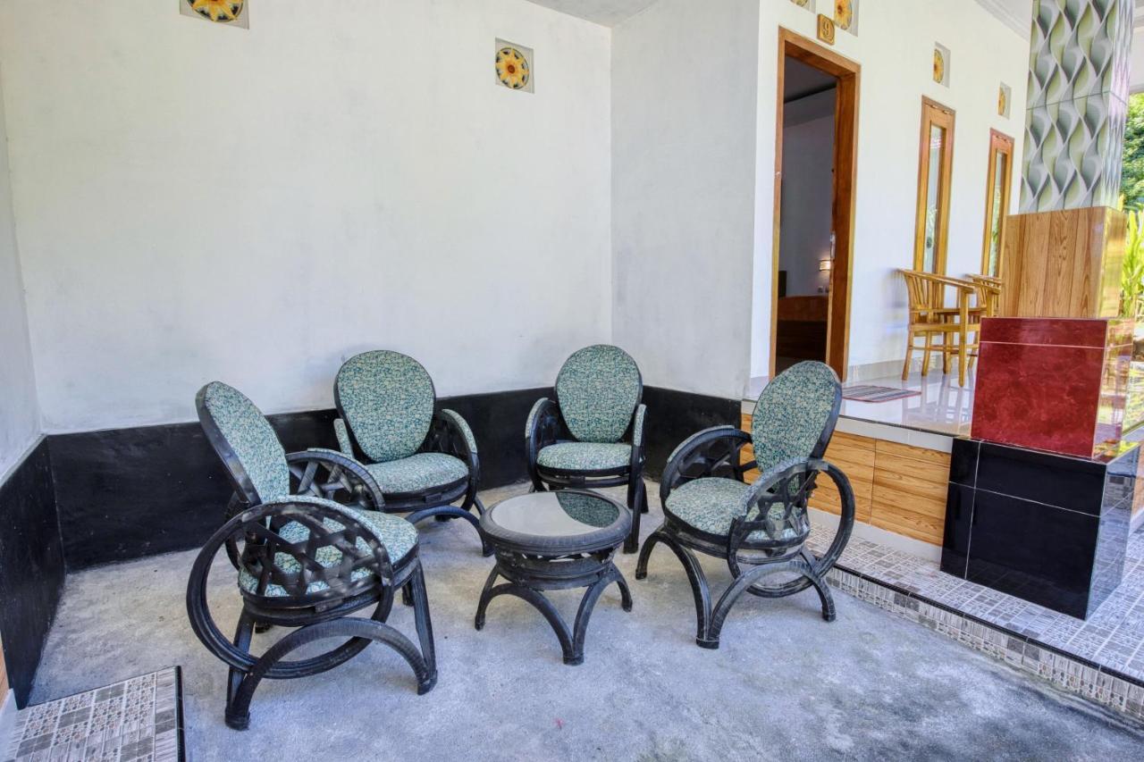Coconut Hill Cottage Batununggul Экстерьер фото